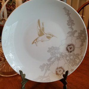 BELLA LUX 10.5" DINNER PLATE W/ GOLD BIRD AND SILVER FLOWERS